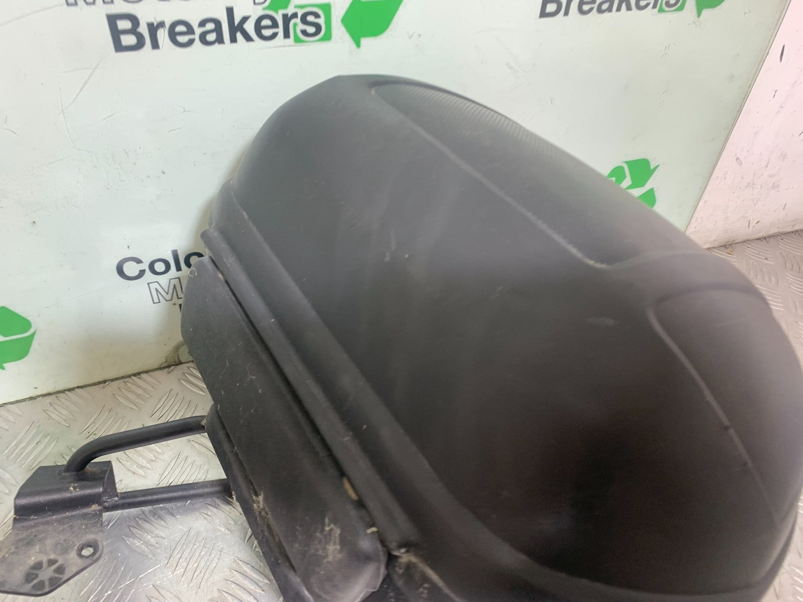 HONDA CBF125 CBF 125 GENUINE HONDA TOP BOX RACK KEY   YEAR 2009-14  (CMB1172)