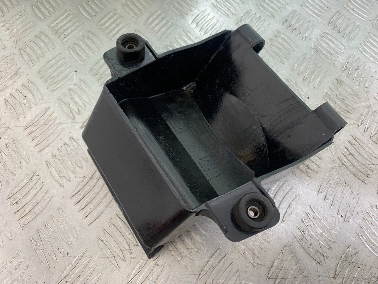 SUZUKI GSF1200 GSF 1200 BANDIT TOOL BOX TRAY  YEAR 2001-2004 (CMB1188)