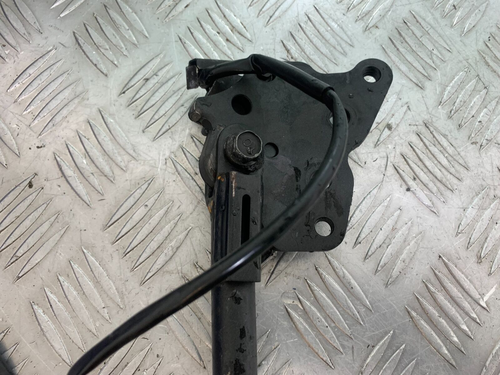 KAWASAKI Z650 ER650 KNFAN SIDE STAND  YEAR 2022-2024 (CMB1112)