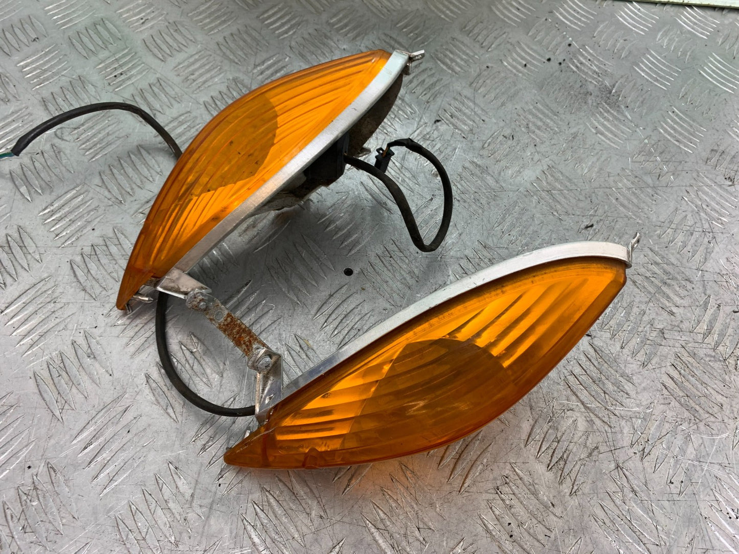 HONDA XL125 VARADERO REAR INDICATORS YEAR 2001-2006  (CMB1304)