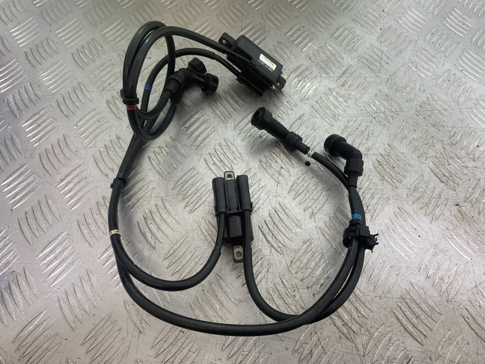 YAMAHA XJ900 XJ 900 DIVERSION COILS AND CAPS  YEAR 1994-2002(CMB1292)