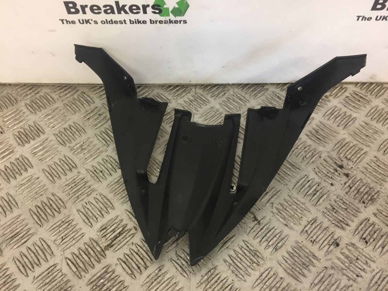 KAWASAKI ER6 F SCREEN INFILL PANEL YEAR 2016