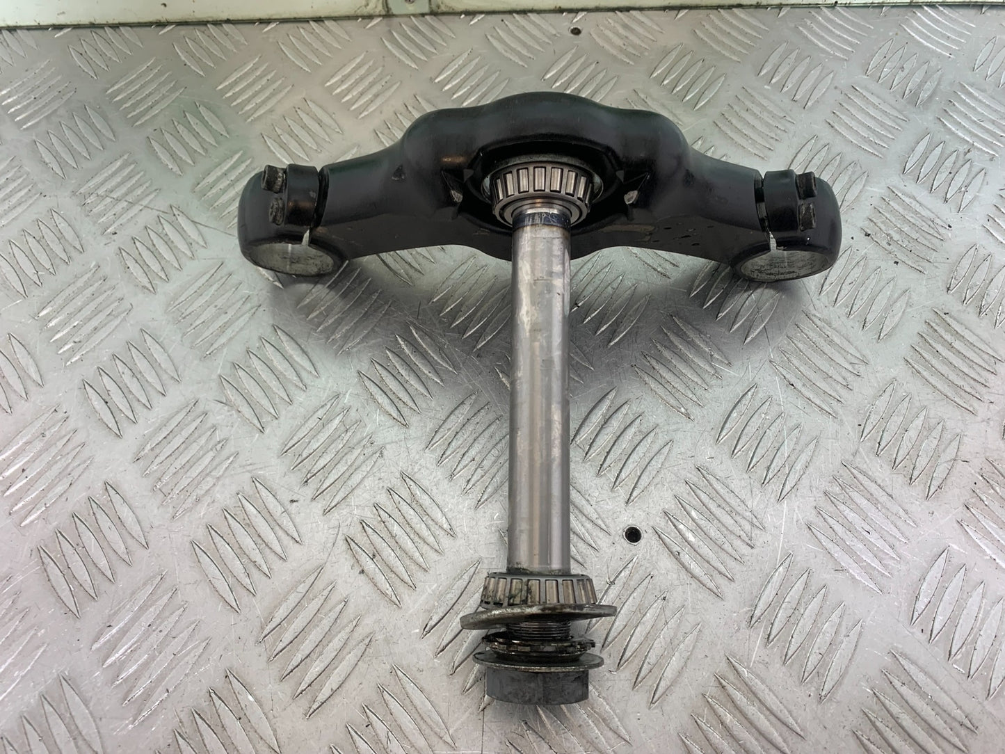 HARLEY DAVIDSON FXS BLACKLINE 1585 BOTTOM YOKE  YEAR 2012 (CMB1147)