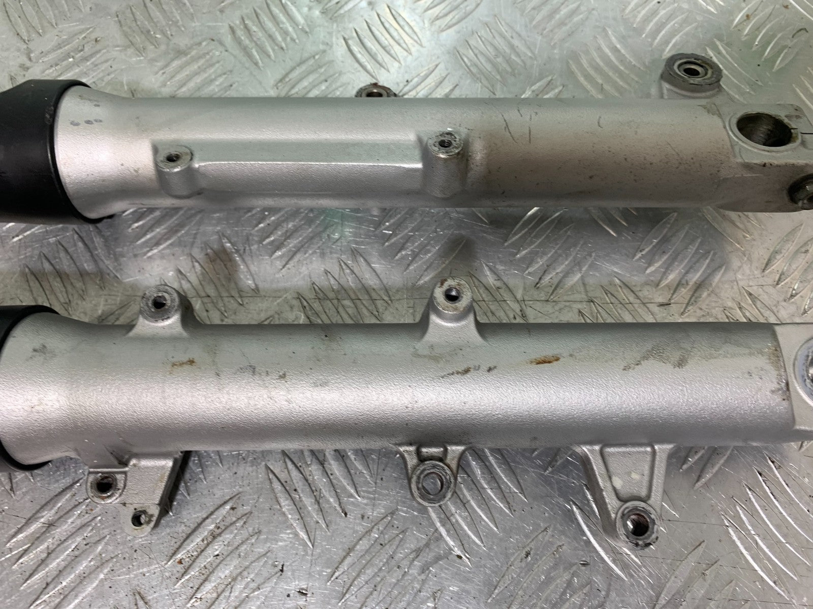 HONDA VFR800 VFR 800 V-TEC FORKS  YEAR 2002 -09 (CMB1296)