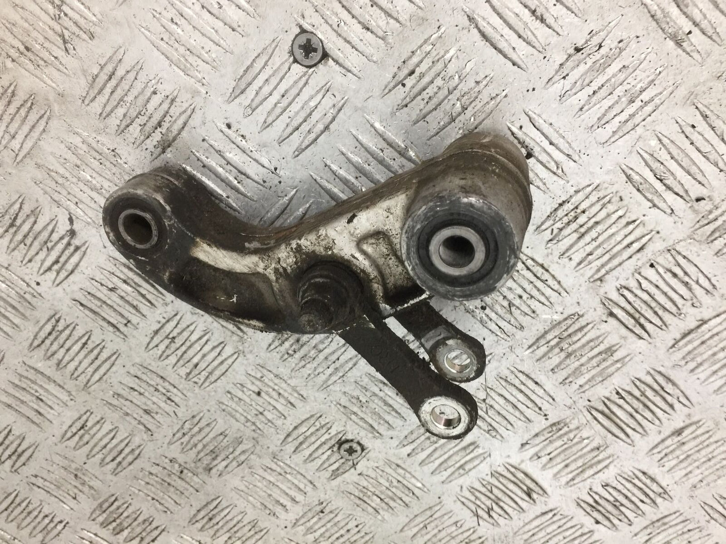 YAMAHA MT09 MT-09 REAR SHOCK LINKAGE  YEAR 2018 (STOCK 906)