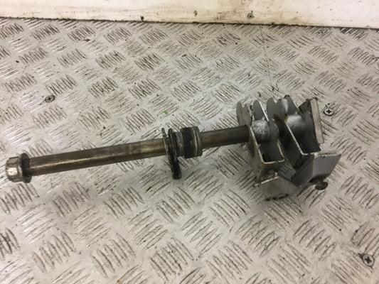 SUZUKI GSF600 GSF 600 BANDIT REAR WHEEL SPINDLE & ADJUSTERS  1997 (STOCK 687)