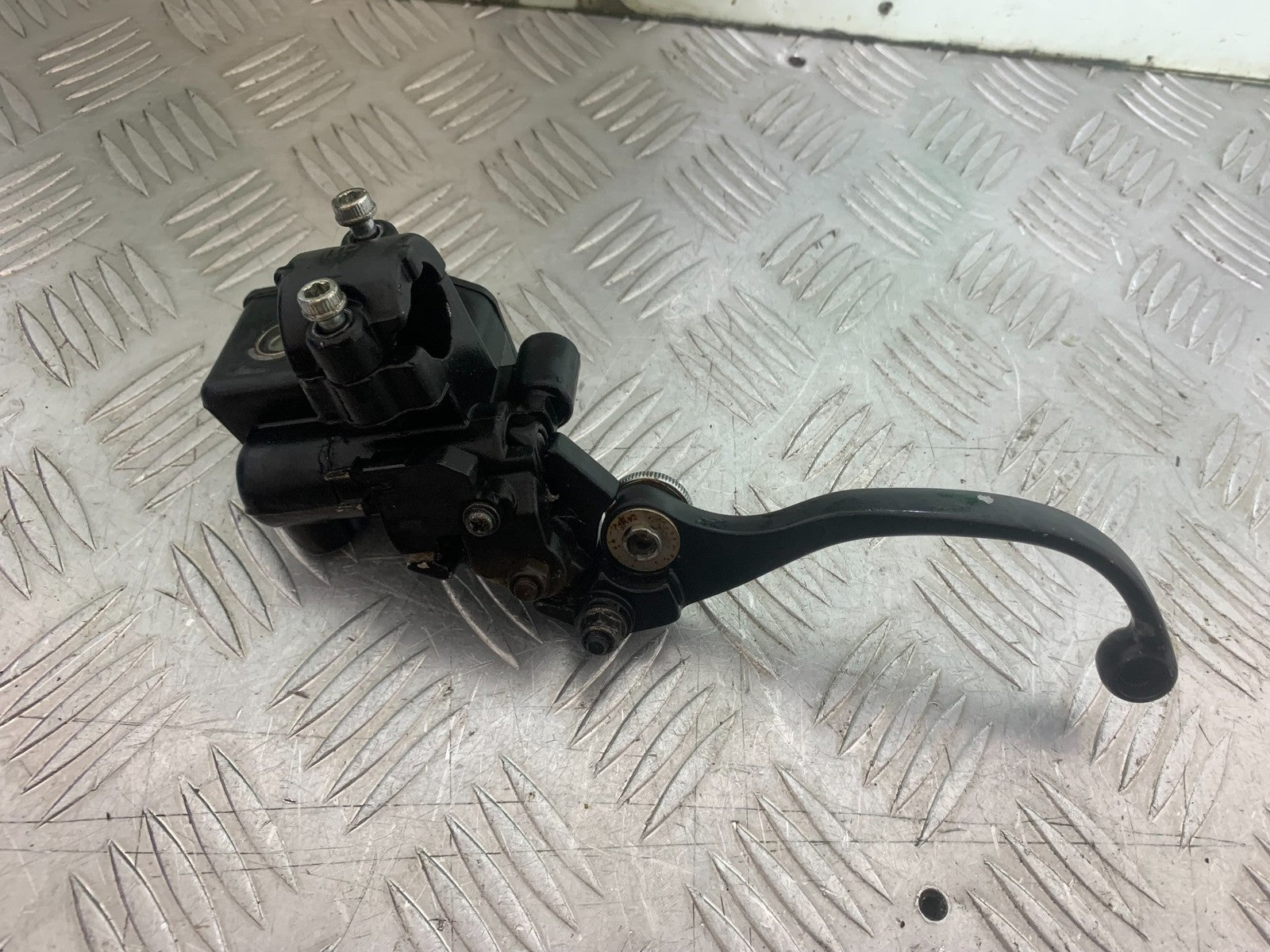 BENELLI BN125 BN 125 FRONT BRAKE MASTER CYLINDER  YEAR 2018-2021 (CMB1245)