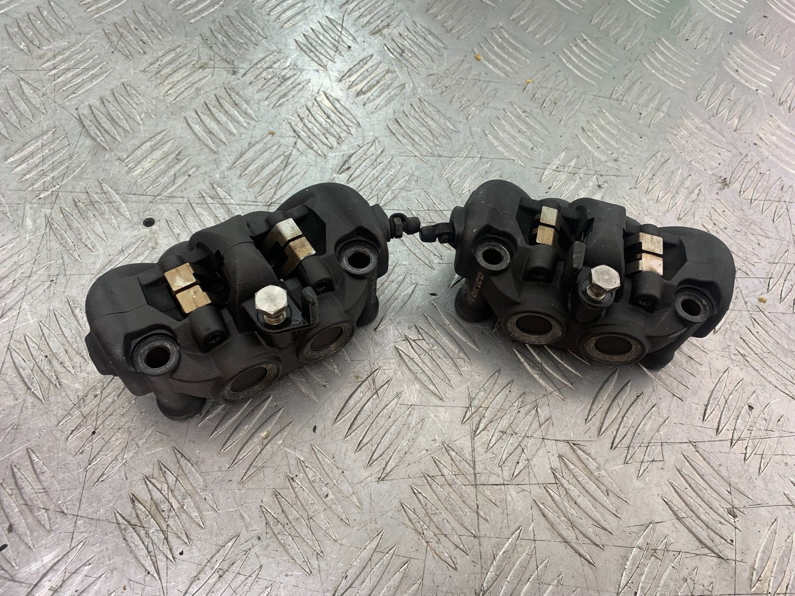 KAWASAKI ZX10R ZX10 R FRONT BRAKE CALIPERS 2008-2010 (CMB1206)