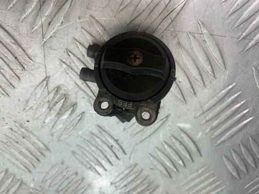 KAWASAKI ZZR1100 D PETROL TAP YEAR 1993-2001 (CMB1164)