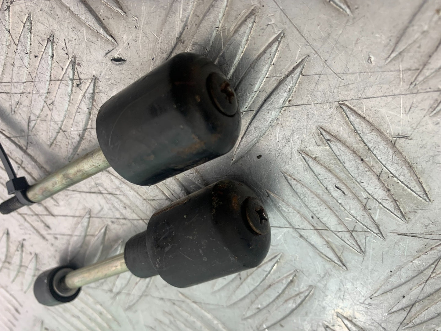 PIONEER NEVADA XF125 BAR END WEIGHTS  YEAR 2009 (CMB1214)