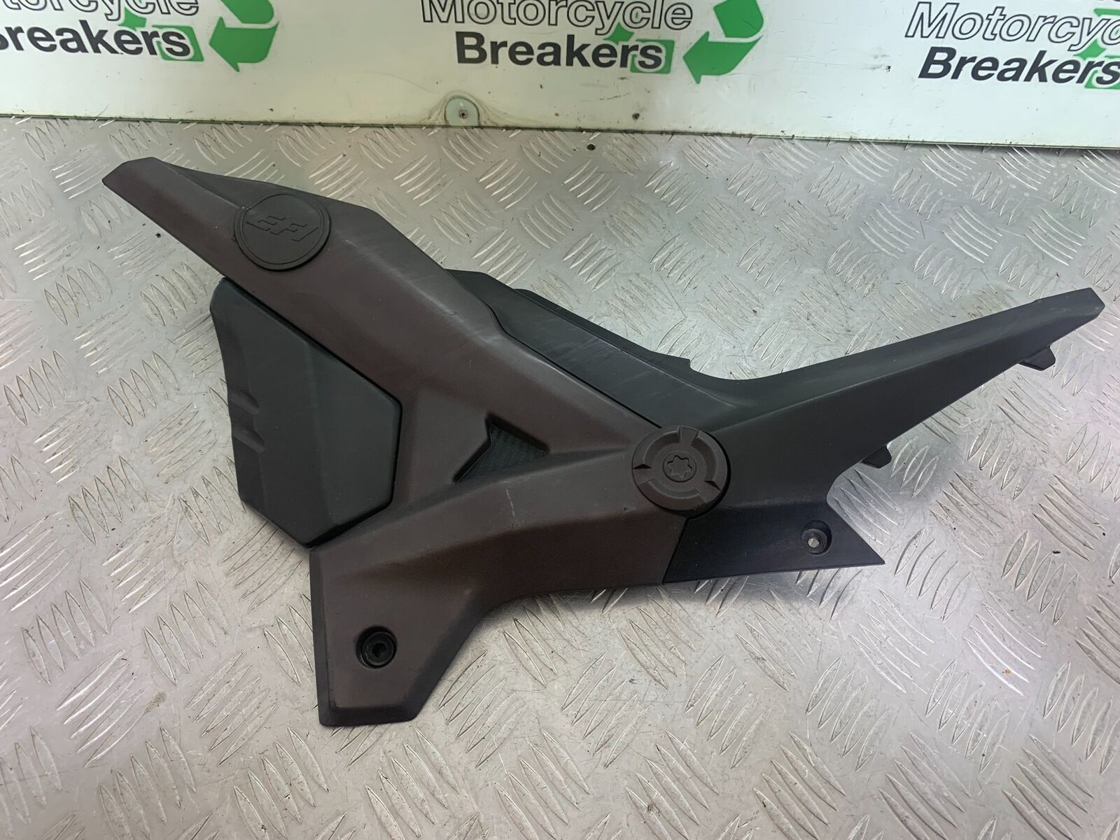 SINNIS TERRAIN 125 LEFT SEAT PANEL YEAR 2018 (CMB1123)