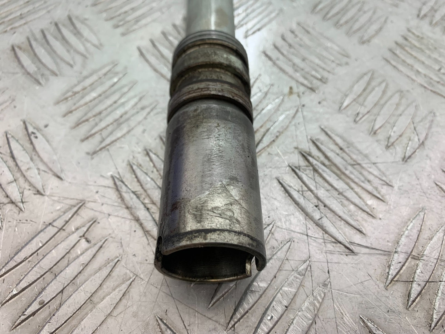 DUCATI 1299 PANIGALE FRONT WHEEL SPINDLE  YEAR 2016 (CMB 1187)
