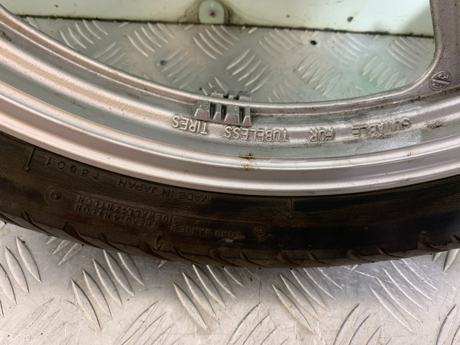 YAMAHA XV1100 XV 1100 VIRAGO FRONT WHEEL  1990-1999 (CMB1190)