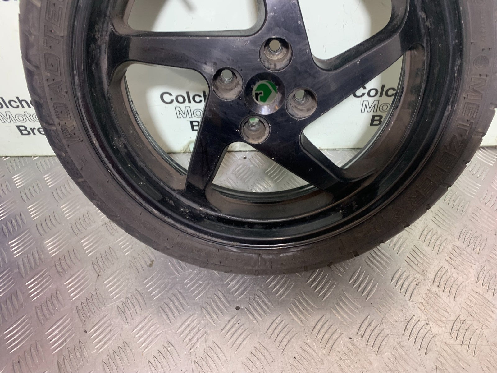 HONDA VFR800 PRE V-TEC REAR WHEEL  YEAR 1998-2001 (CMB1233)
