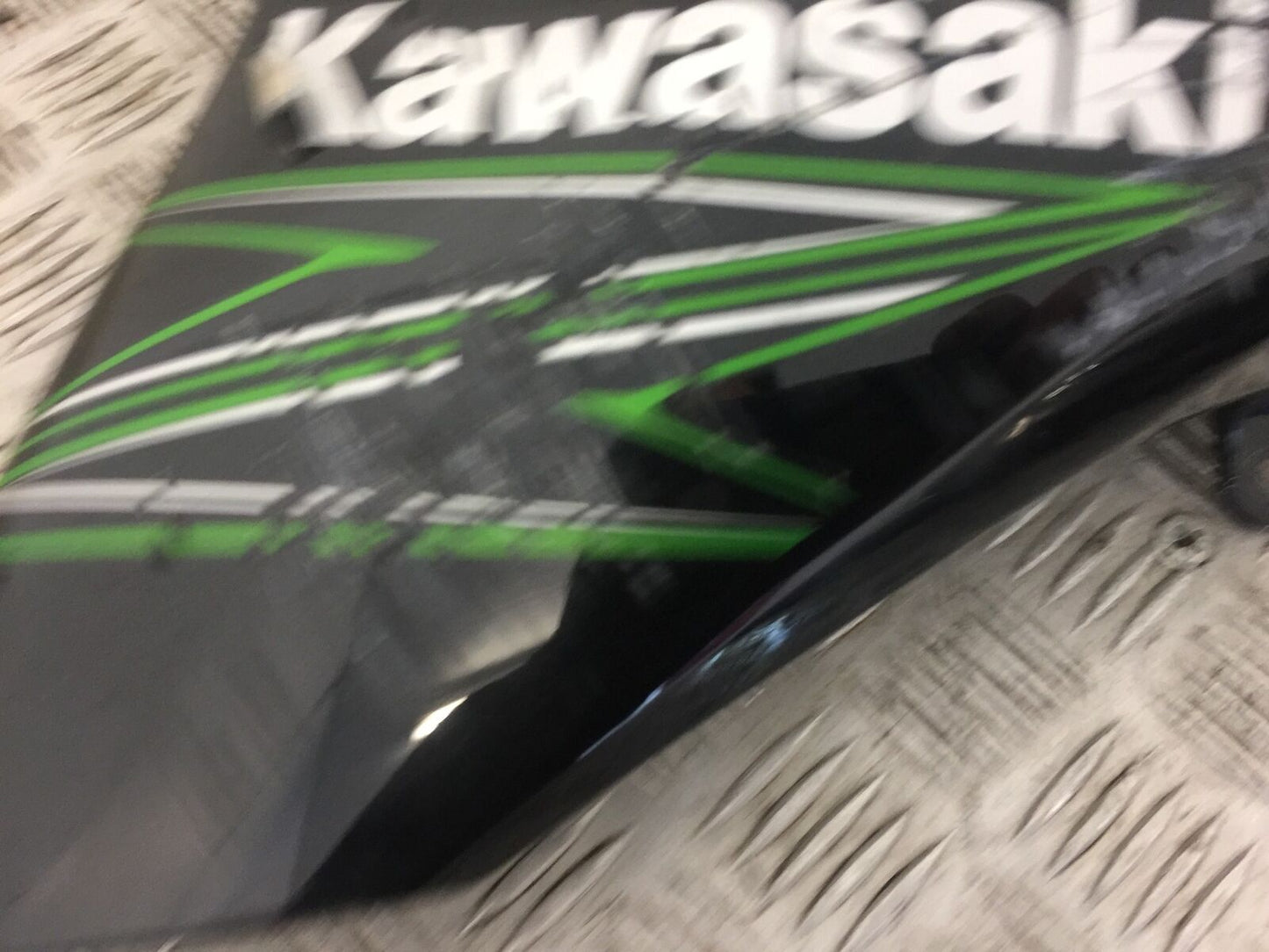 KAWASAKI Z800 Z800 LEFT TANK PANEL  YEAR 2015