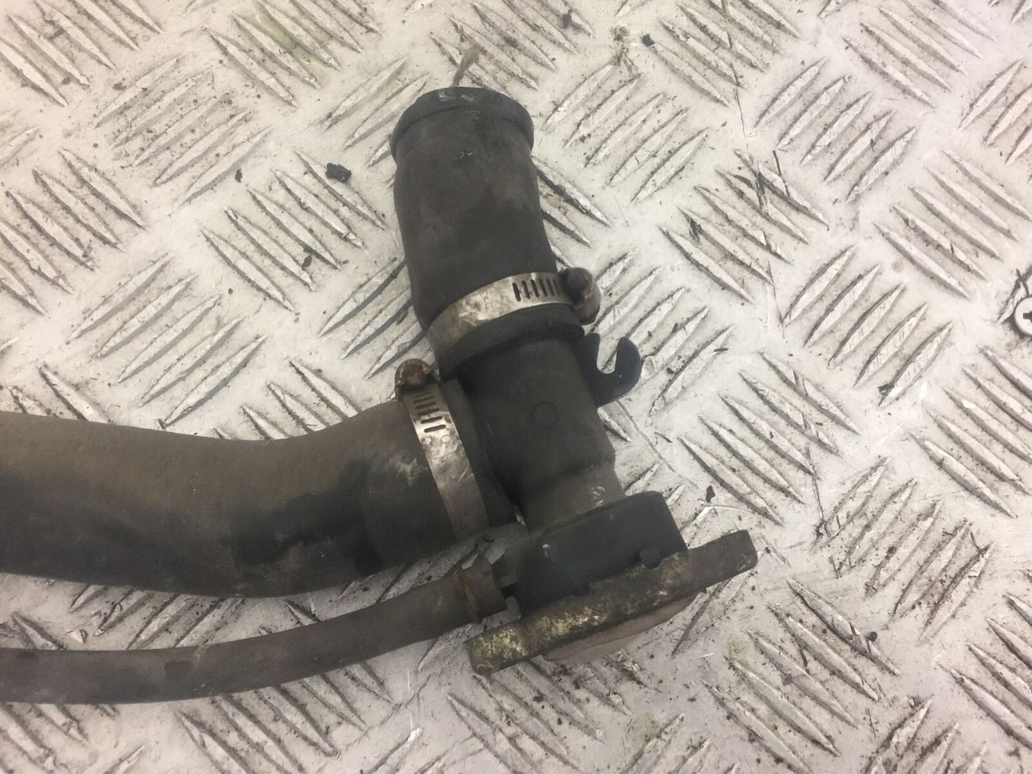 HONDA VFR800 VFR 800 PRE V-TEC RADIATOR CAP  YEAR 2003  (STOCK 430)