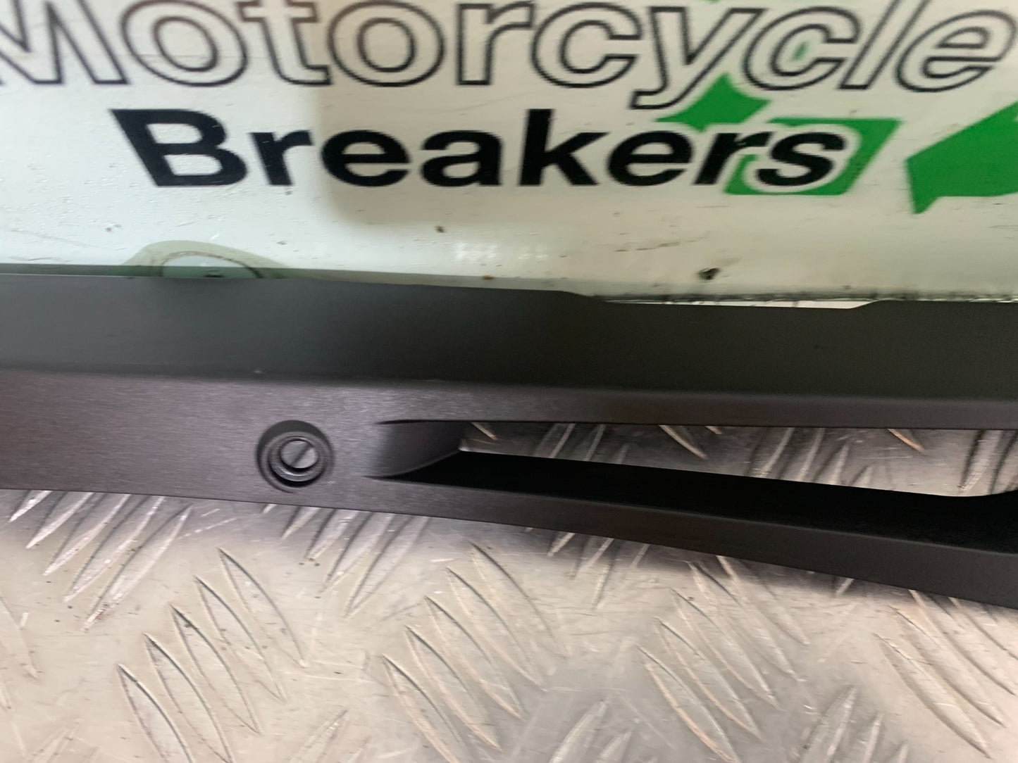 KTM 790 DUKE CHAIN GUARD YEAR 2018-2021  (CMB11150)