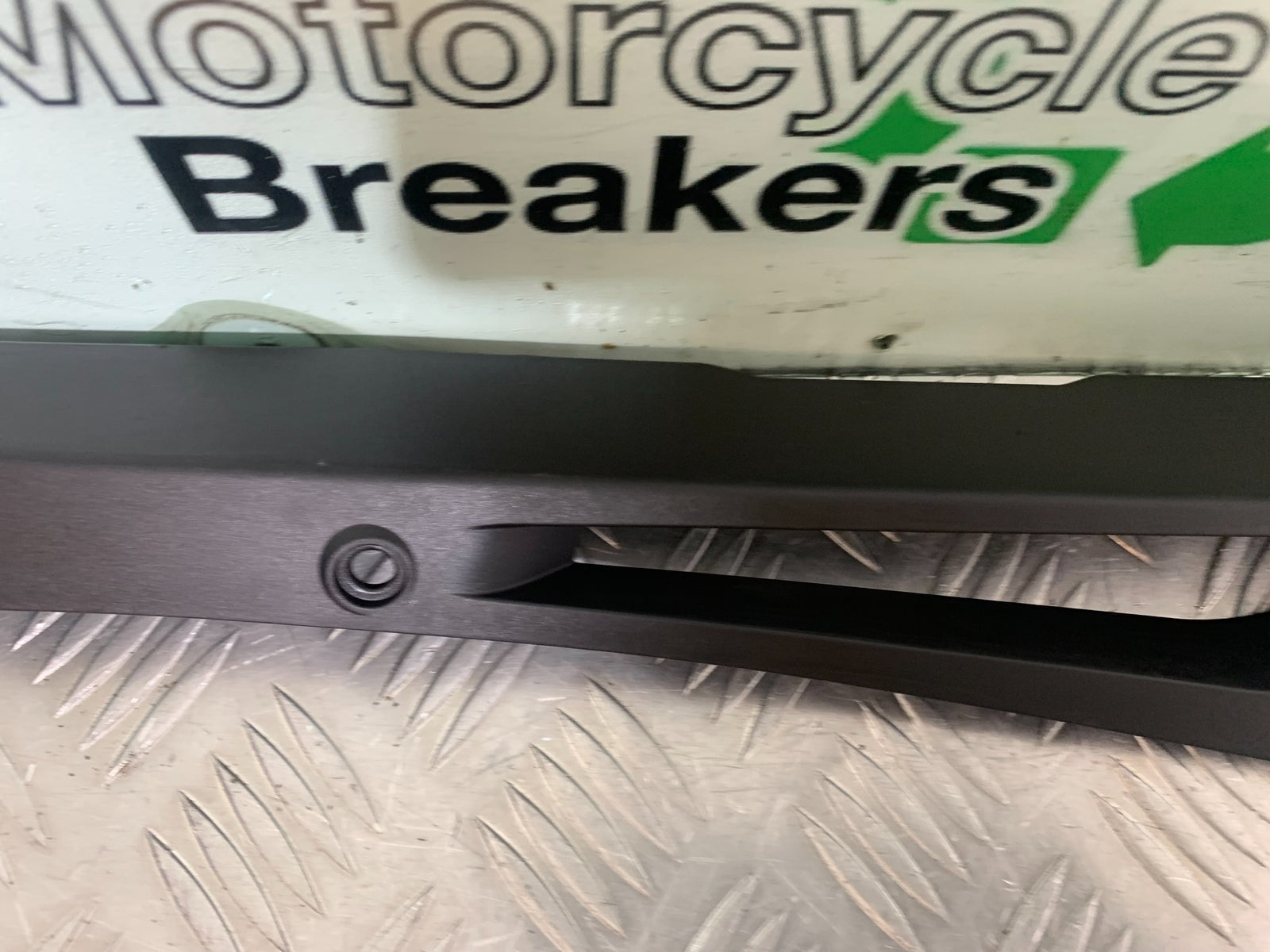 KTM 790 DUKE CHAIN GUARD YEAR 2018-2021  (CMB11150)