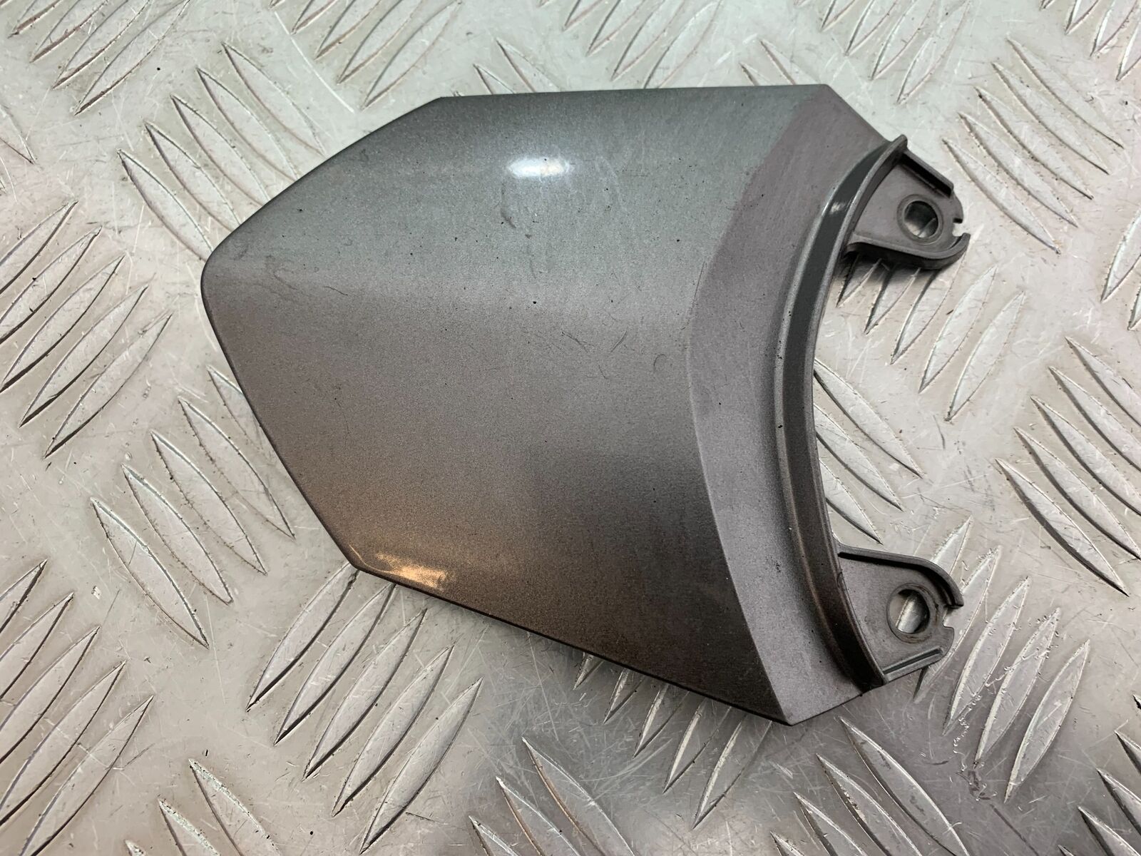 HONDA CBR500R CBR 500 R SEAT PANEL JOINER YEAR 2012-16 (CMB1048)
