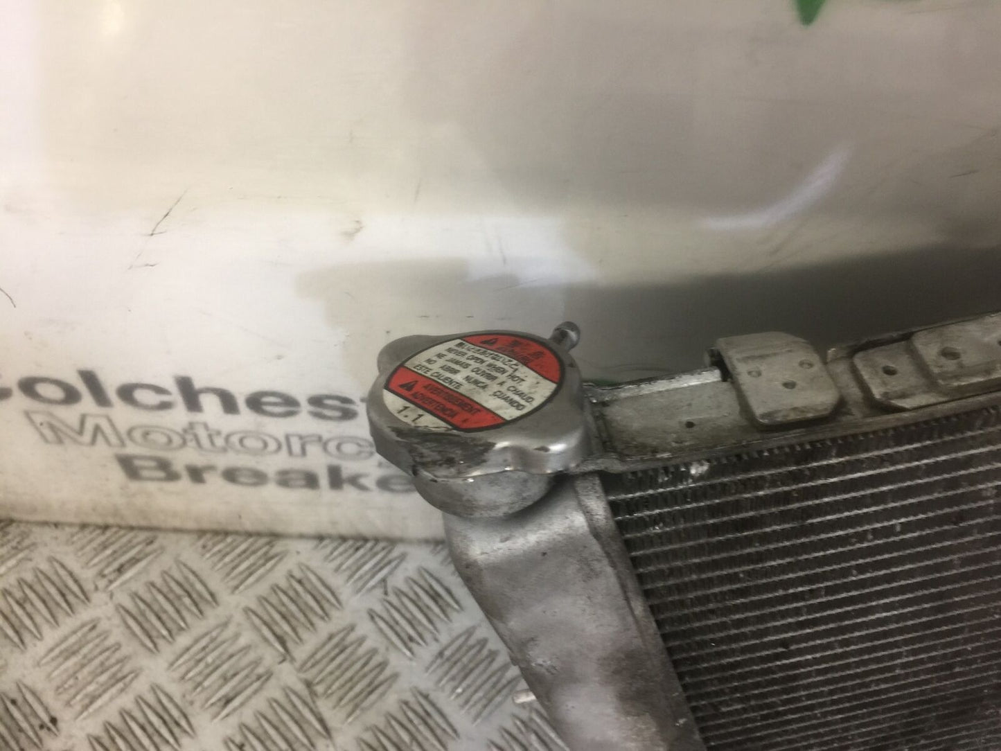 SUZUKI GSXR750 K6 K7 RADIATOR YEAR 2007 (STOCK 634)