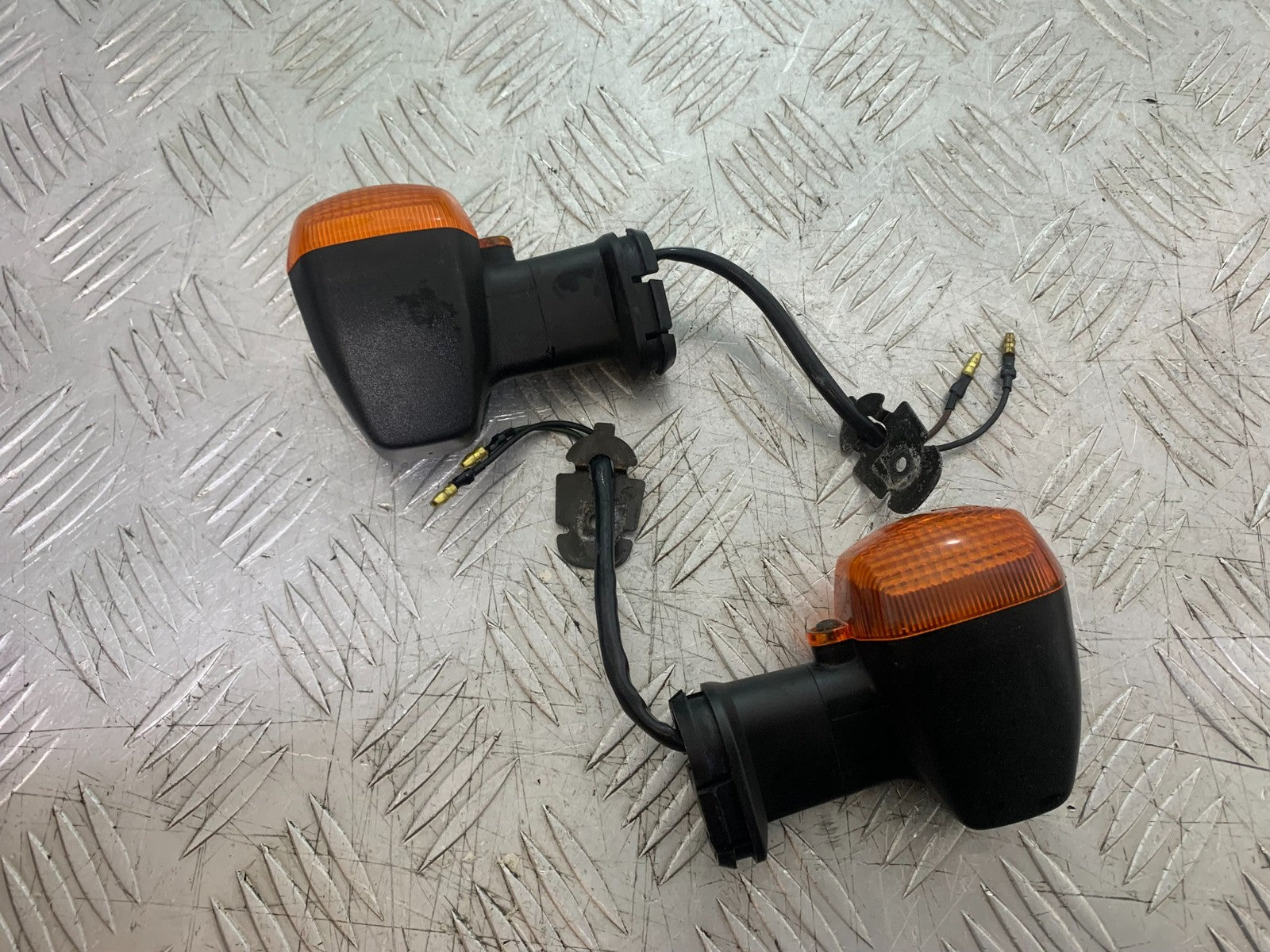 YAMAHA YZF R1 4XV FRONT INDICATORS YEAR 1998-99 (CMB1291)