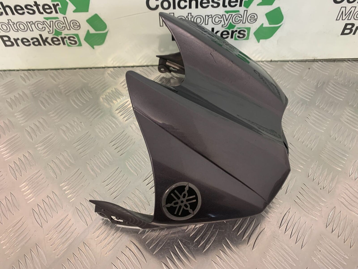 YAMAHA YZF R1 5VY FRONT TANK COVER  YEAR 2004-2006 (STOCK 953)