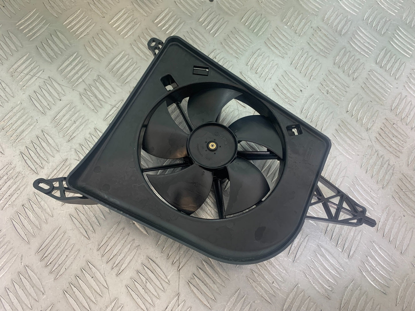 BMW M1000 R RADIATOR FAN YEAR 2023-2024 (CMB1140)