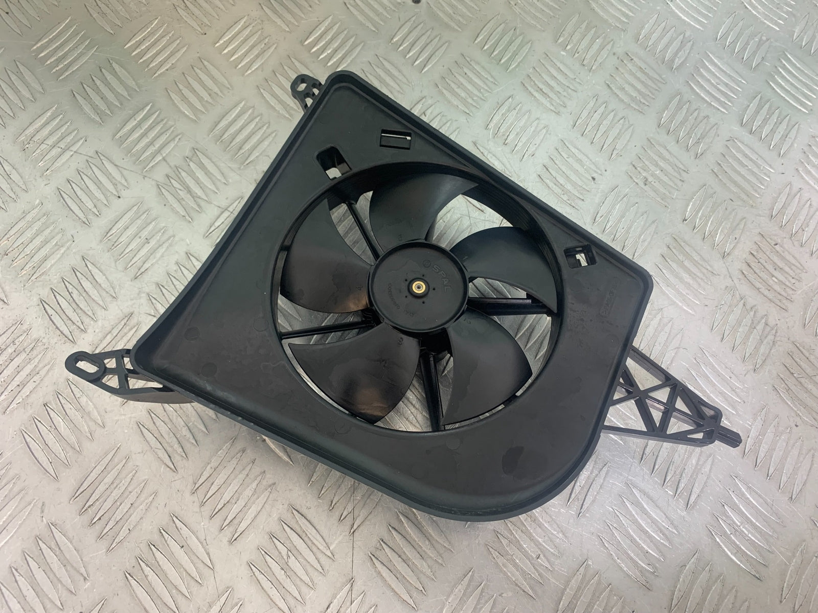 BMW M1000 R RADIATOR FAN YEAR 2023-2024 (CMB1140)