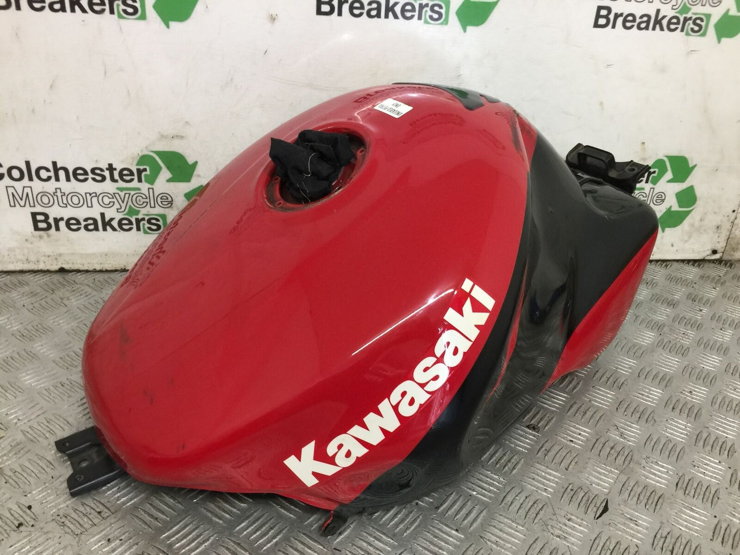 KAWASAKI ZX9R ZX9B PETROL TANK  YEAR 1994 (STOCK 860)