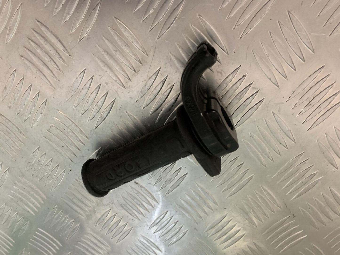 YAMAHA FJR1300 FJR 1300 THROTTLE HOUSING YEAR 2001-05 (STOCK 946)