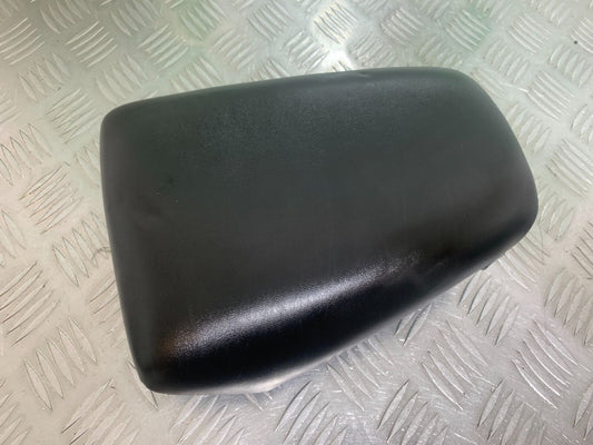 HONDA CBR125 CBR 125 REAR SEAT  YEAR 2004-06  (CMB1040)
