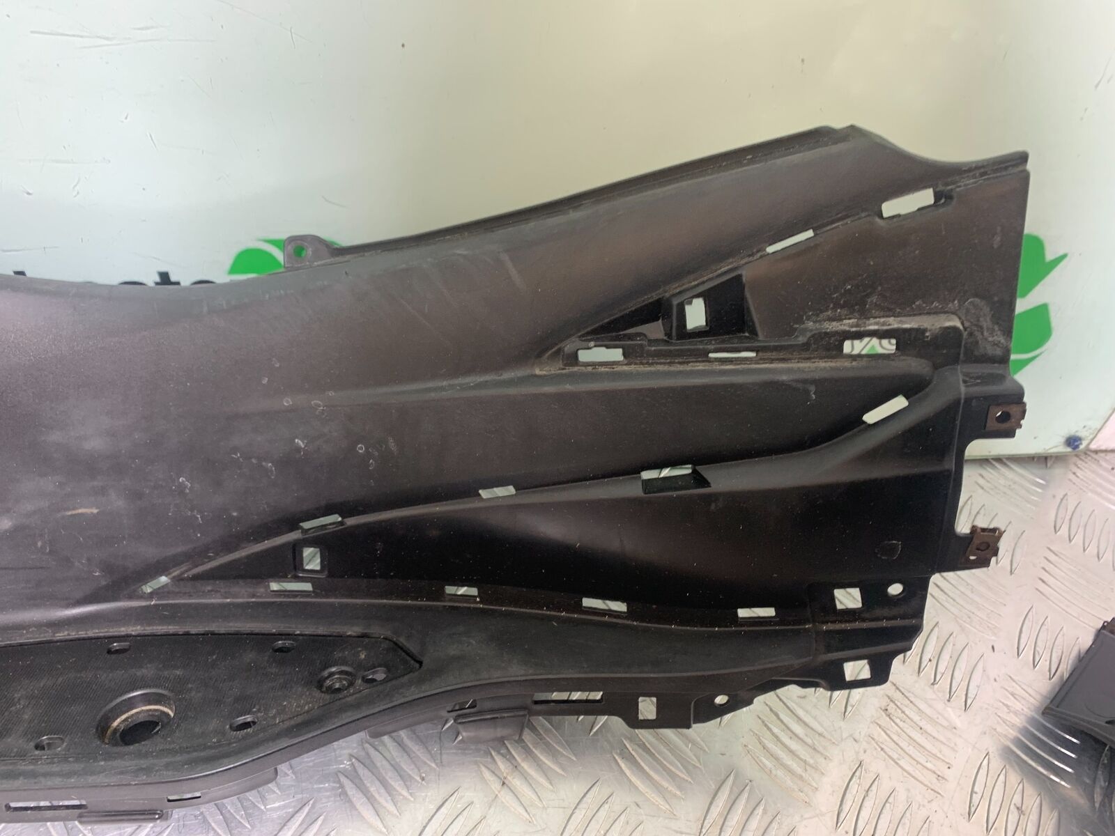 SUZUKI AN400 AN 400 BURGMAN LEFT FOOTBOARD  YEAR 2017-2024 (CMB1118)