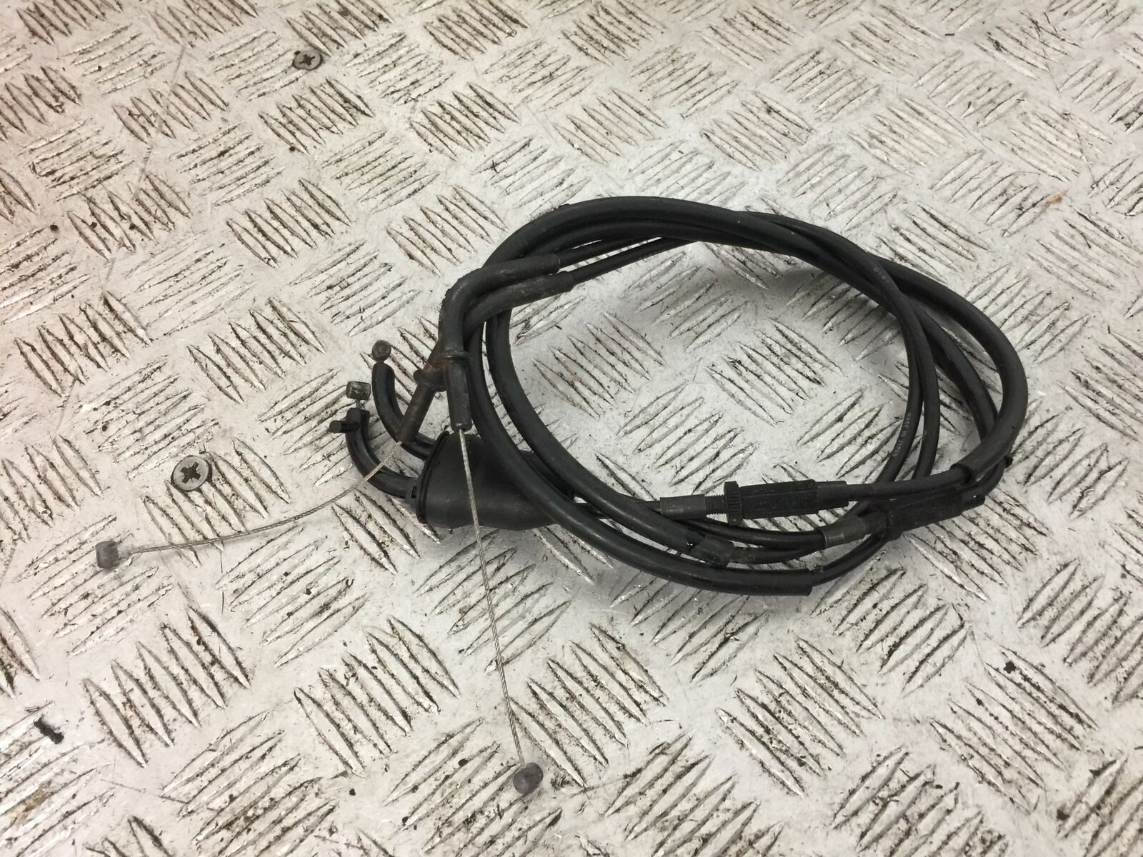 KAWASAKI Z1000 THROTTLE CABLES  YEAR 2007-2009 (STOCK 763)