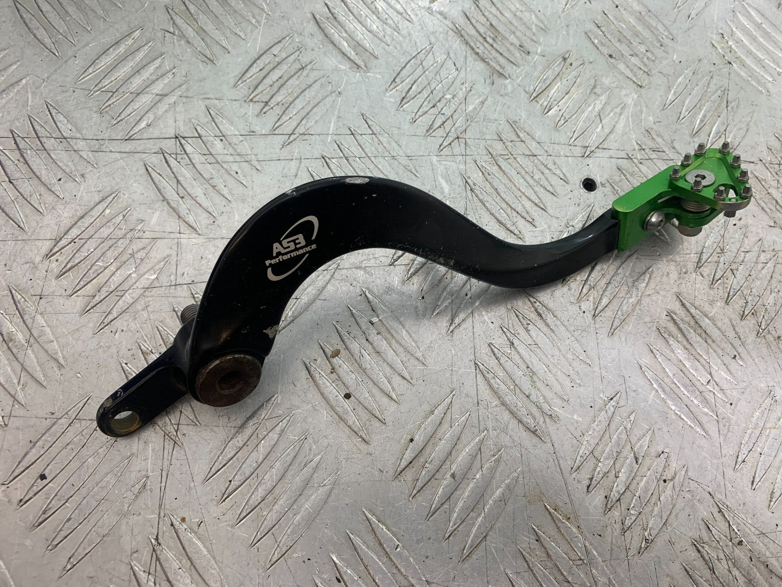 KAWASAKI KXF450 KXF 450 REAR BRAKE PEDAL   YEAR 2013 CMB1217)