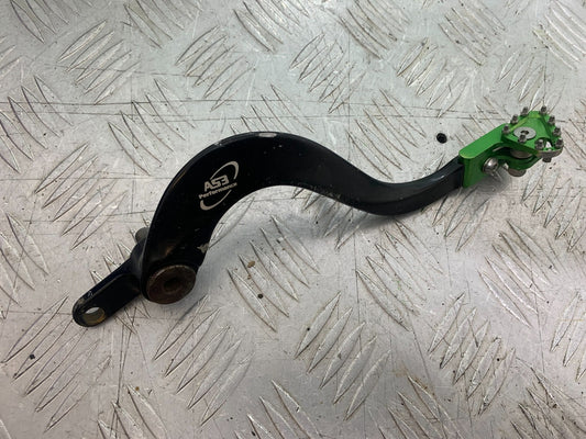 KAWASAKI KXF450 KXF 450 REAR BRAKE PEDAL   YEAR 2013 CMB1217)