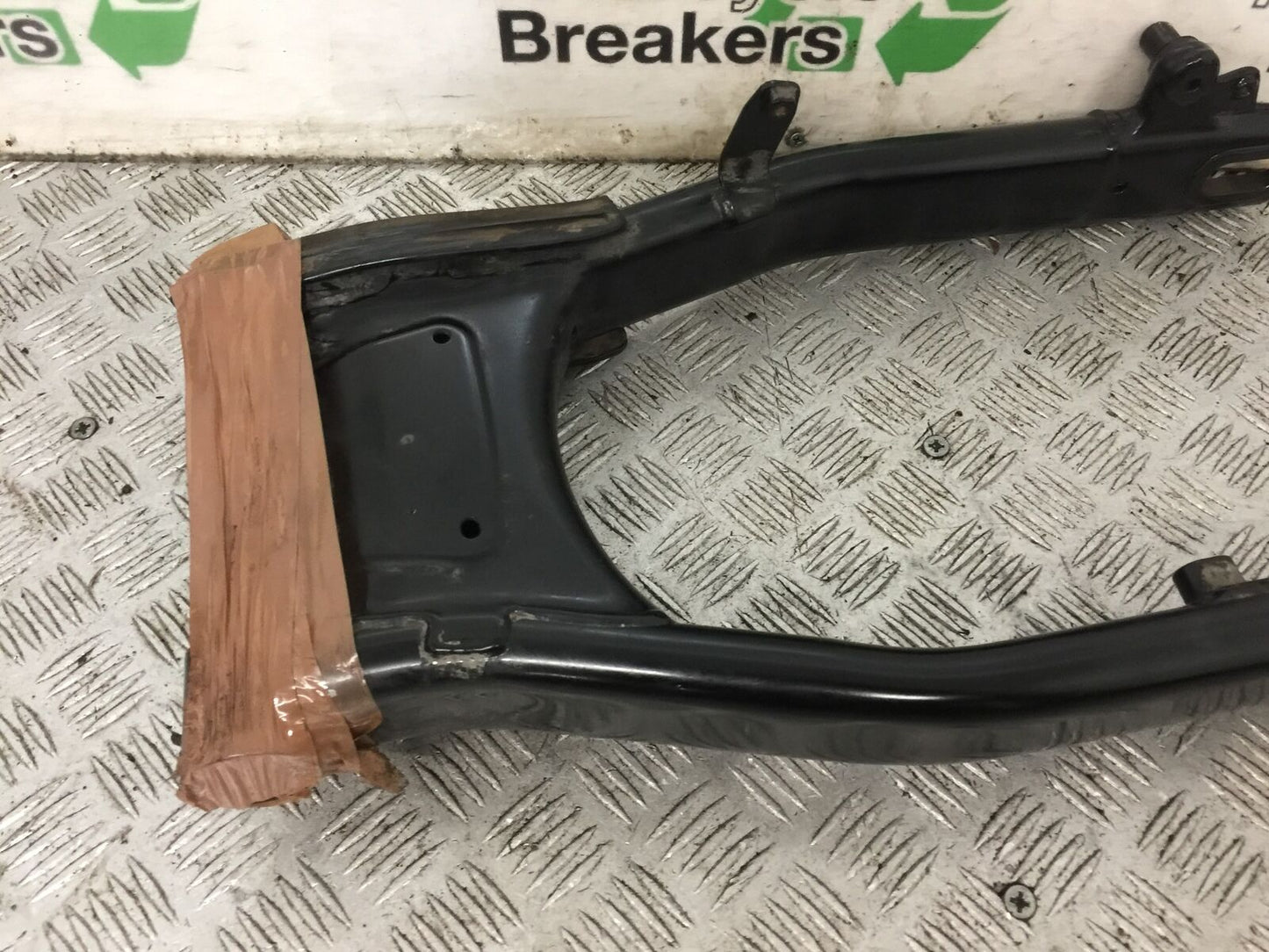 TRIUMPH 900 STREET SCRAMBLER SWINGARM  YEAR 2018  (STOCK 896)