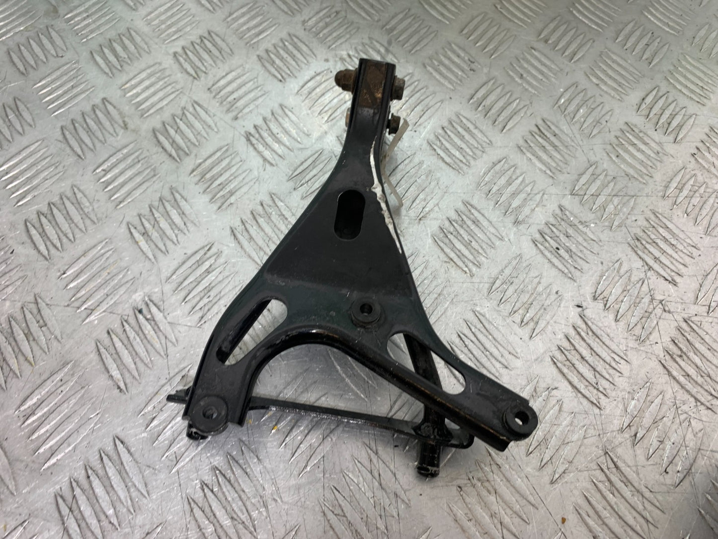 KAWASAKI ZX9R ZX9 R FAIRING BRACKET  YEAR 1998-1999 (CMB1329)