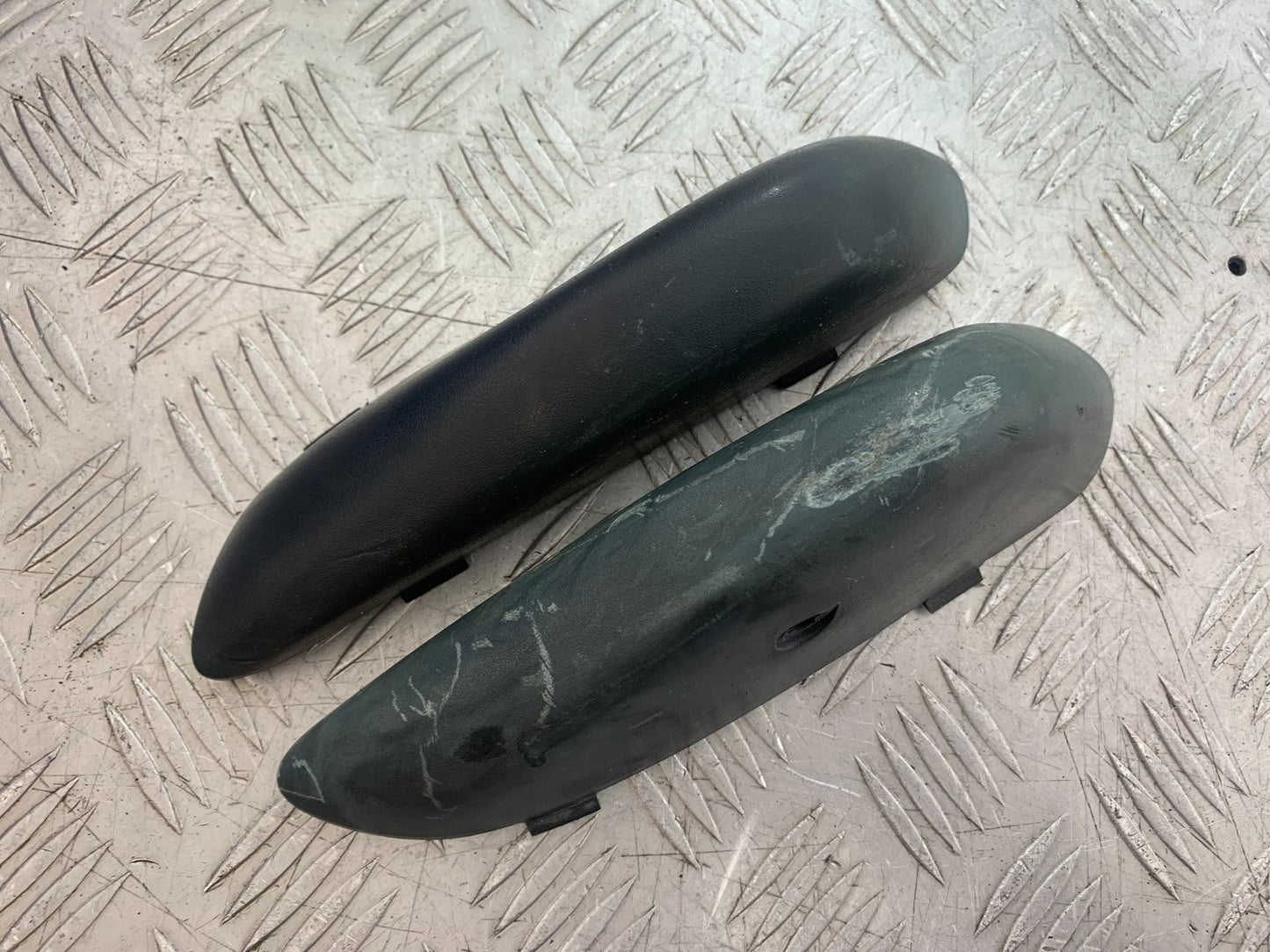 HONDA NT650 V DEAUVILLE LEFT AND RIGHT SIDE PODS YEAR 1998-01 (CMB1320)