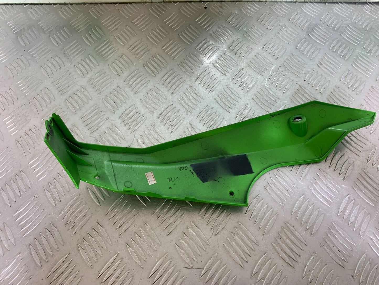 KAWASAKI NINJA 400 EX 400 LEFT LOWER FAIRING PANEL  YEAR 2024 (CMB1075)