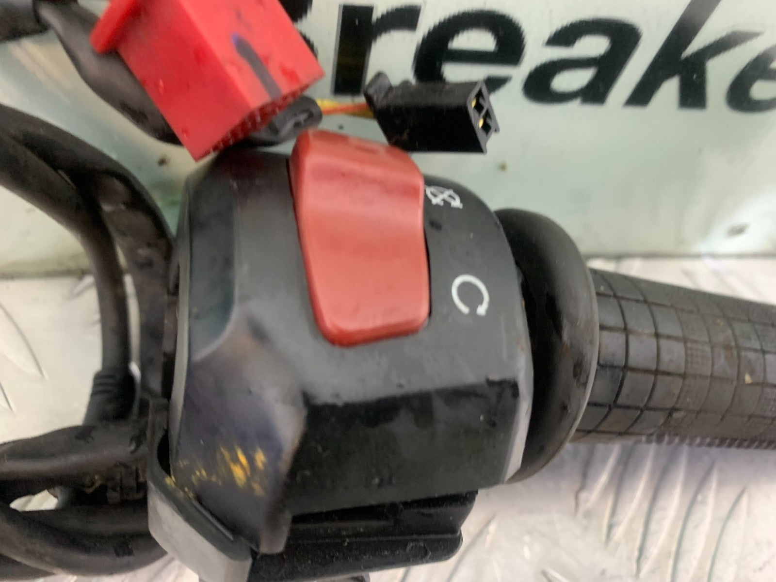 ROYAL ENFIELD HIMALAYAN 411 RIGHT SWITCH GEAR  YEAR 2018-2023 (CMB1279)
