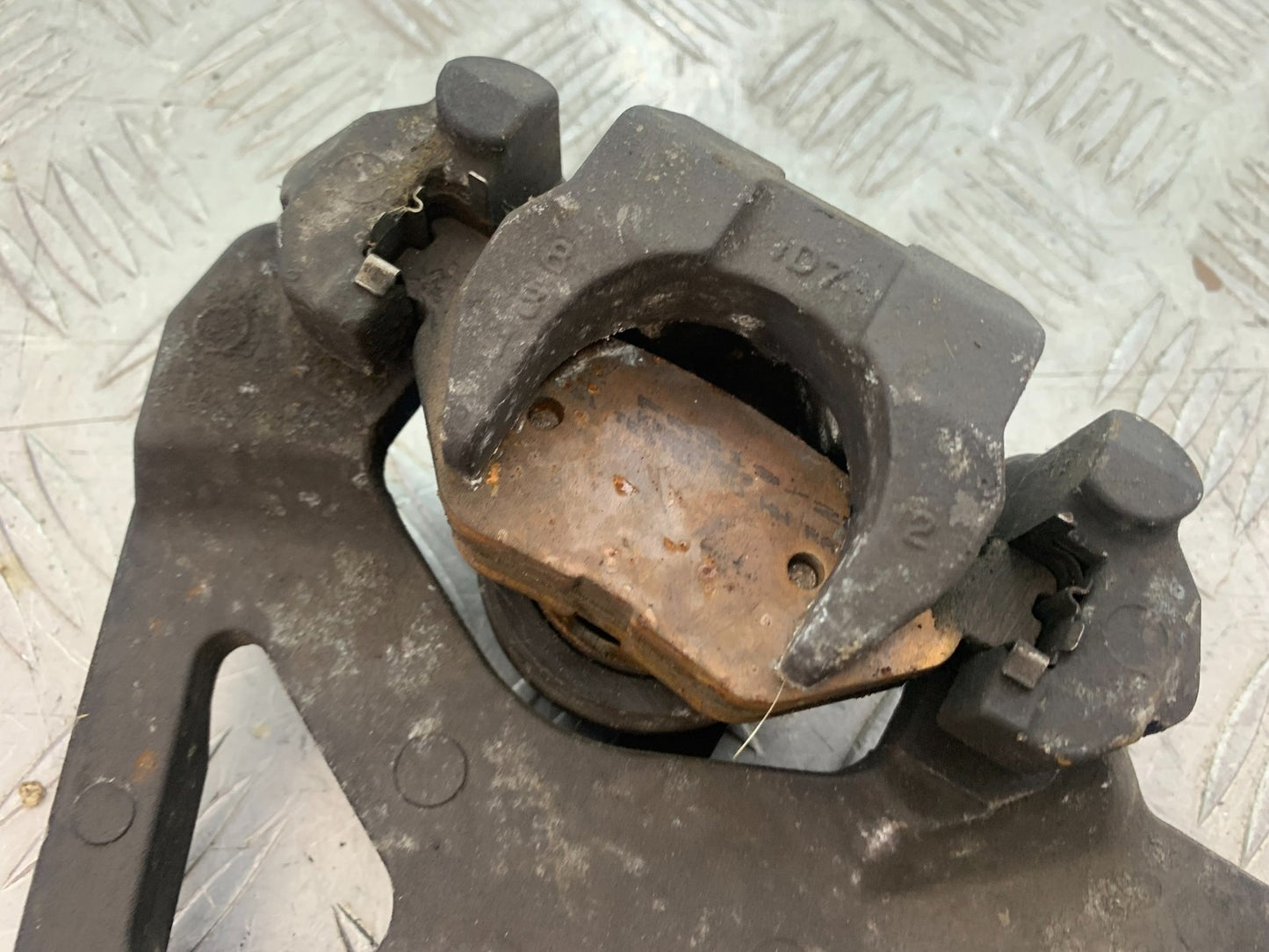 YAMAHA XVS 1300 MIDNIGHT STAR REAR BRAKE CALIPER   YEAR 2007-16 (CMB1200)