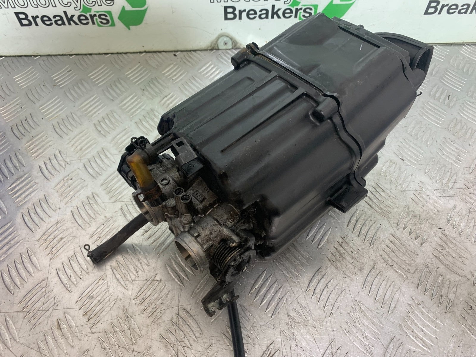 HONDA CB500 F CB500F THROTTLE BODIES   YEAR 2013-2015  (CMB1235)