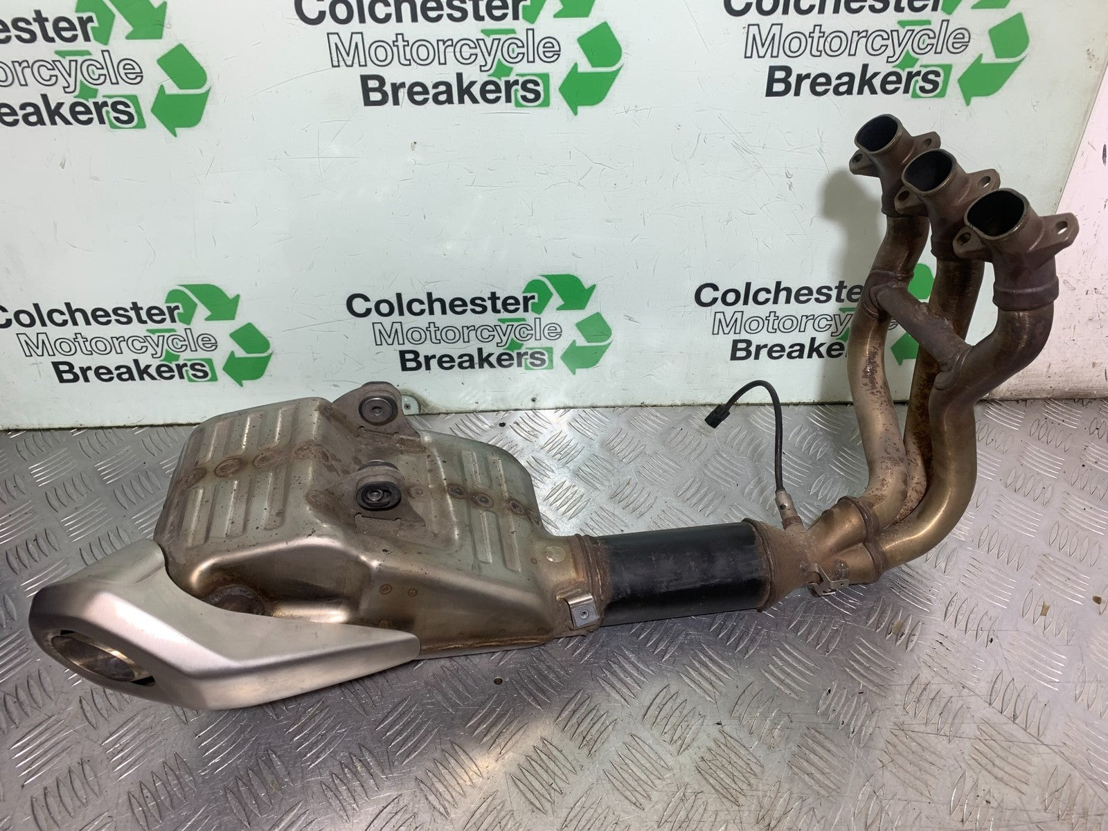 TRIUMPH TRIDENT 660 EXHAUST    YEAR 2021-2024 (CMB1295)