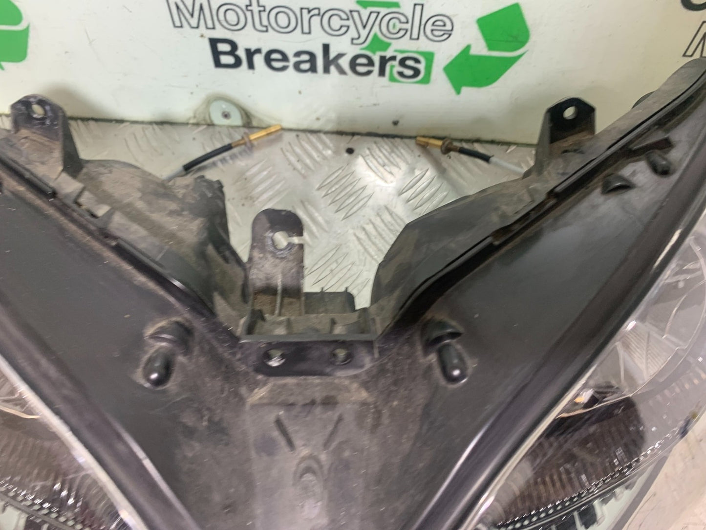 KAWASAKI GTR1400 GTR 1400 HEADLIGHT    YEAR 2007-2009 (CMB1174)