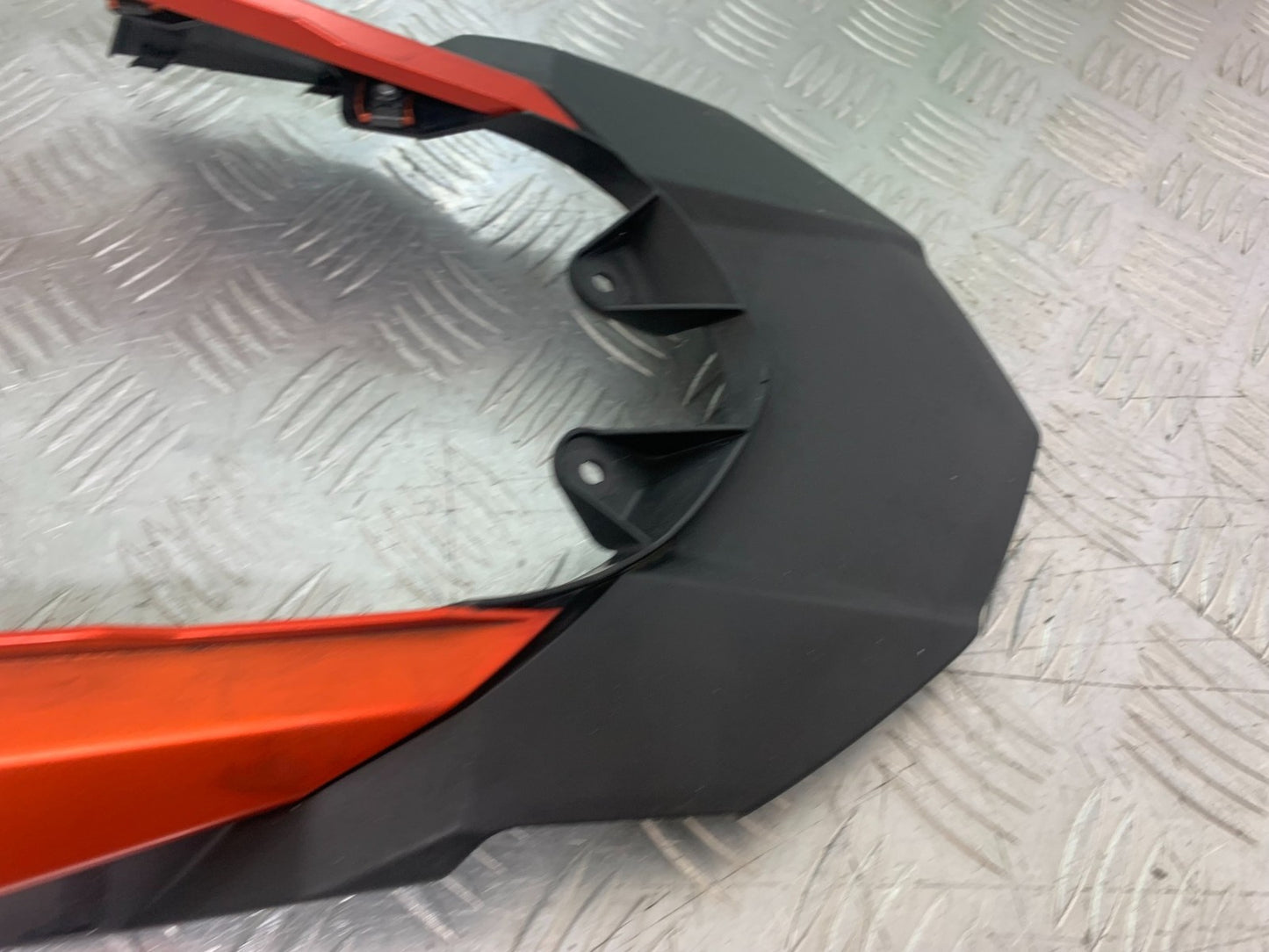 KAWASAKI 650 VERSYS TAIL PIECE SEAT UNIT YEAR 2015-2018 (CMB1288)