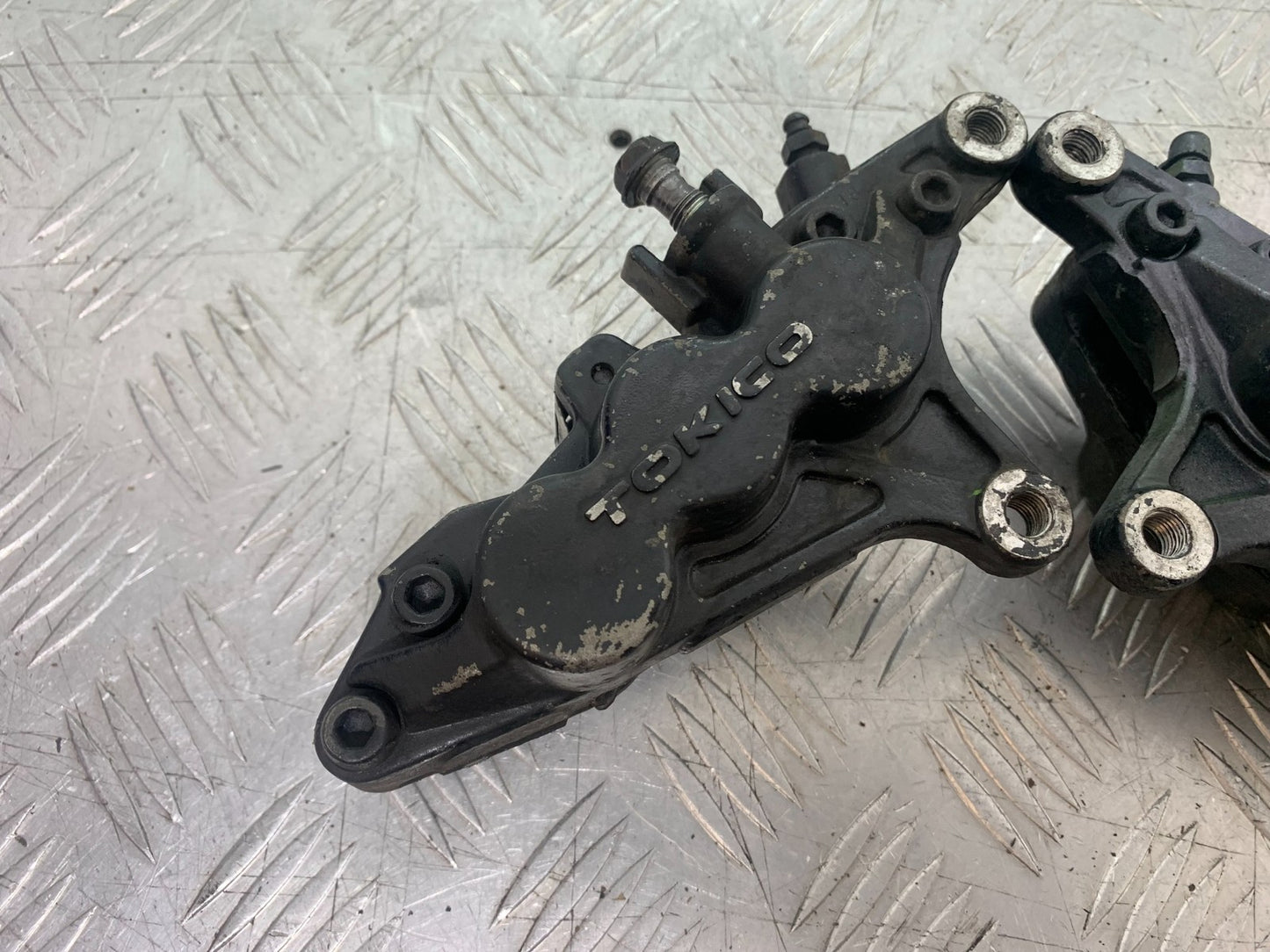KAWASAKI ZX9R ZX9 C FRONT BRAKE CALIPERS   YEAR 1998-99 (CMB1213)