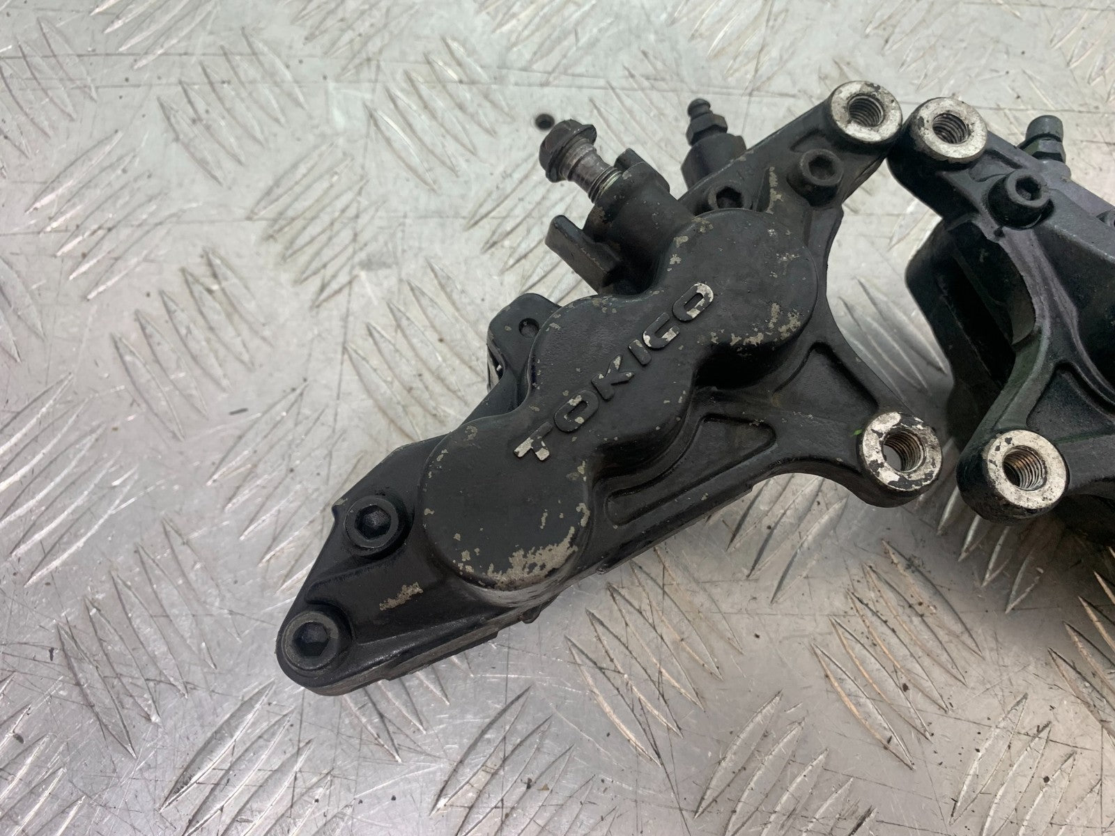 KAWASAKI ZX9R ZX9 C FRONT BRAKE CALIPERS   YEAR 1998-99 (CMB1213)