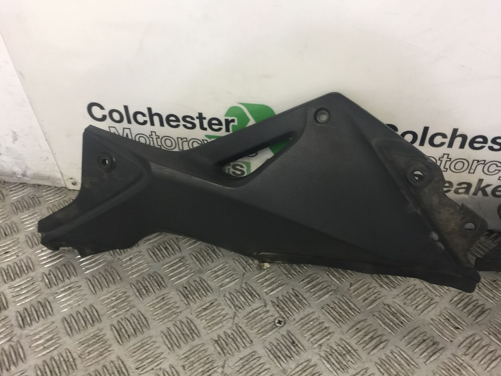 HONDA CBR125 CBR 125 LEFT & RIGHT SIDE INFILLS  YEAR 2011-2017 (STOCK 347)