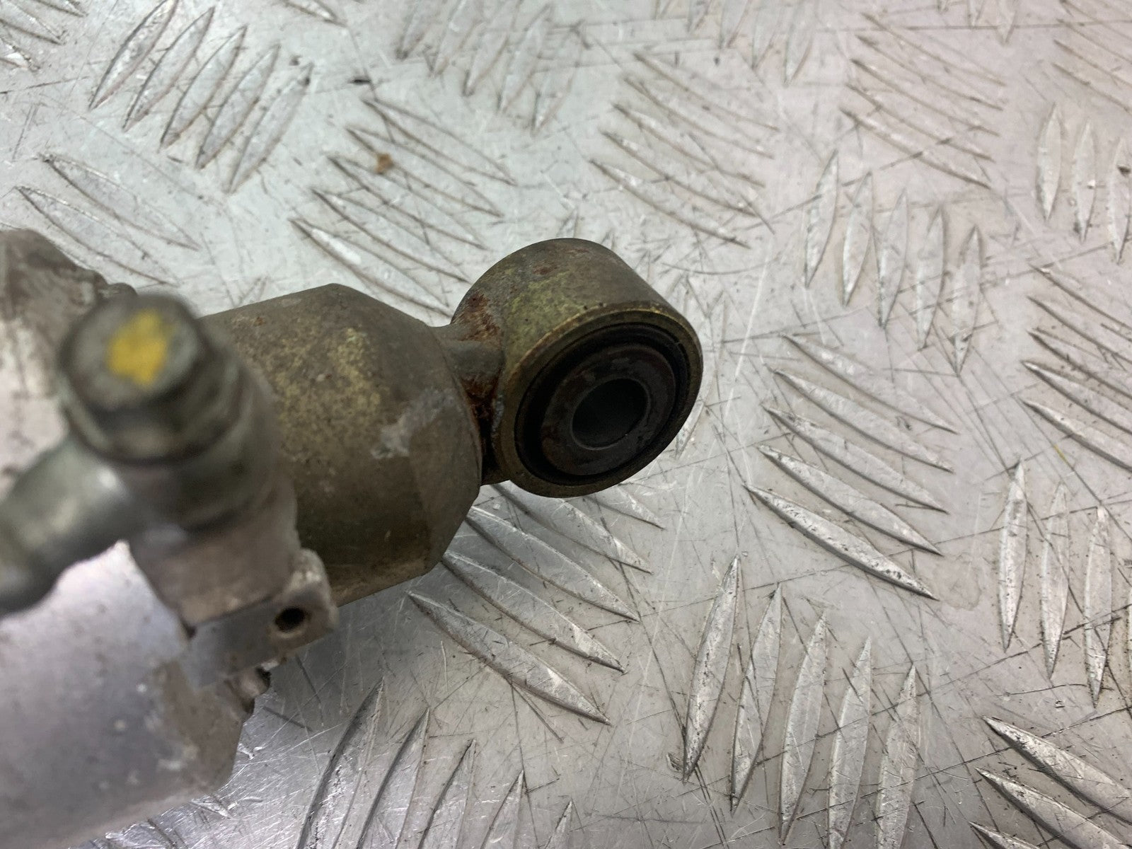 HONDA NT650 V DEAUVILLE REAR SHOCK  YEAR 1998-01 (CMB1320)