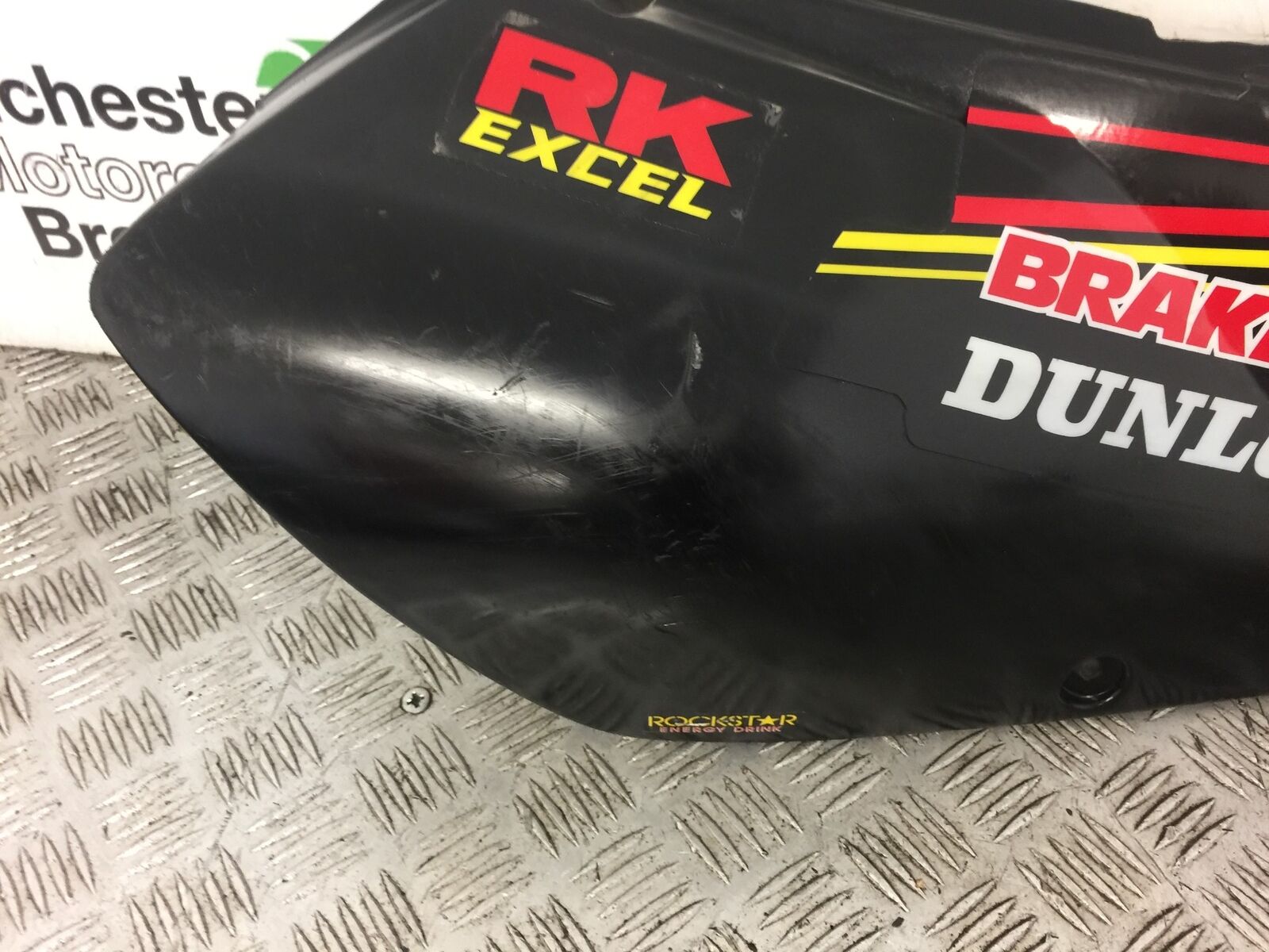SUZUKI DRZ400 DRZ 400 RIGHT SEAT PANEL  YEAR 2003 (STOCK 372)